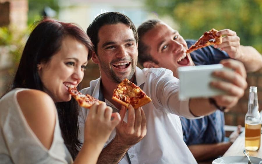 Clear Aligners vs Fixed Braces for Adults: An Honest Comparison