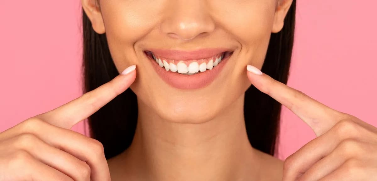 After the Last Aligner Tray: Why the First Few Weeks Decide the Next Ten Years