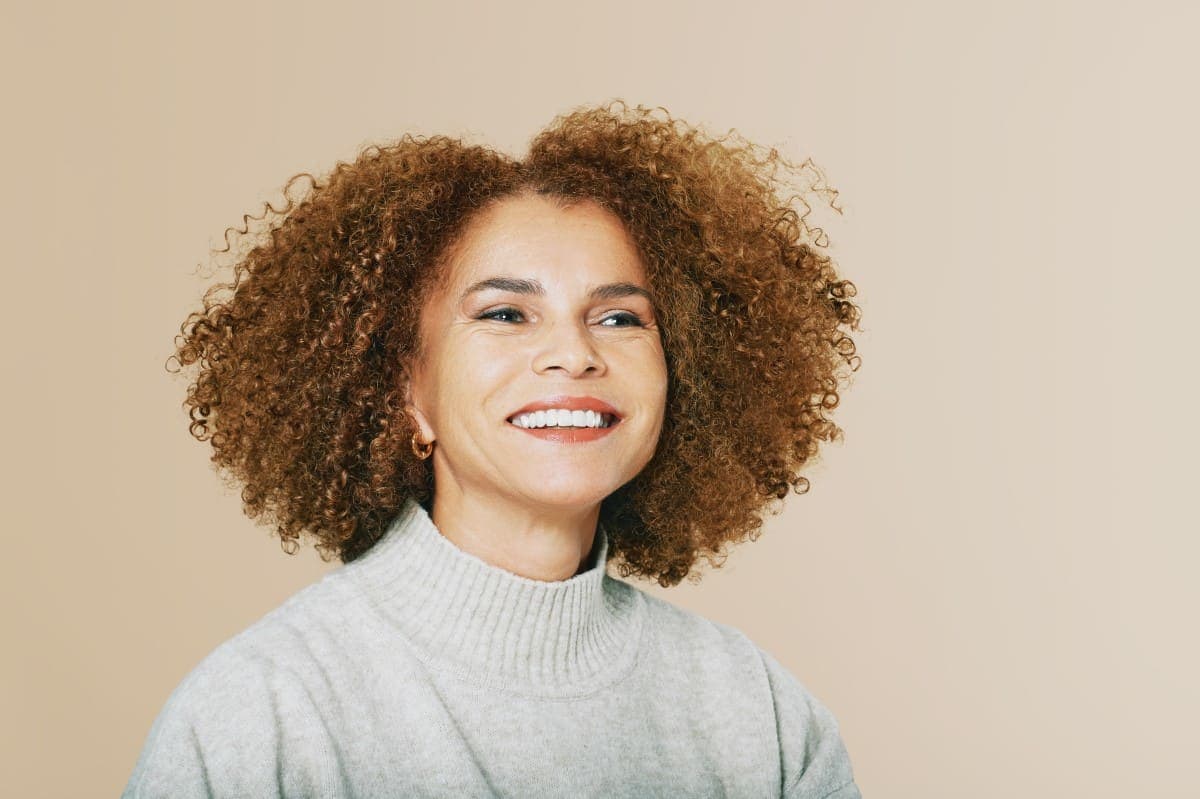 Lipstick and Clear Aligners: Why Some Formulas Stain and Others Wipe Off