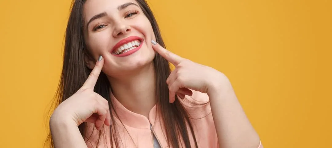 Aligner Removal Tools: Taking Trays Out Without Wrecking Your Nails