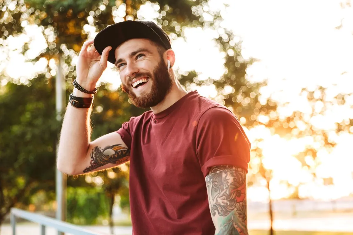 Aligners for V-Shaped Arches: Expanding the Smile for Better Aesthetics