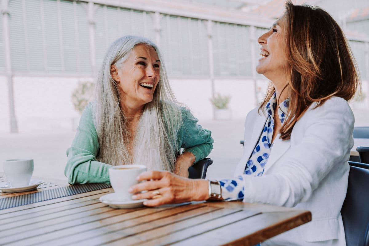 Why Do Dentures Feel Bulky and Unnatural? An Adaptation Guide
