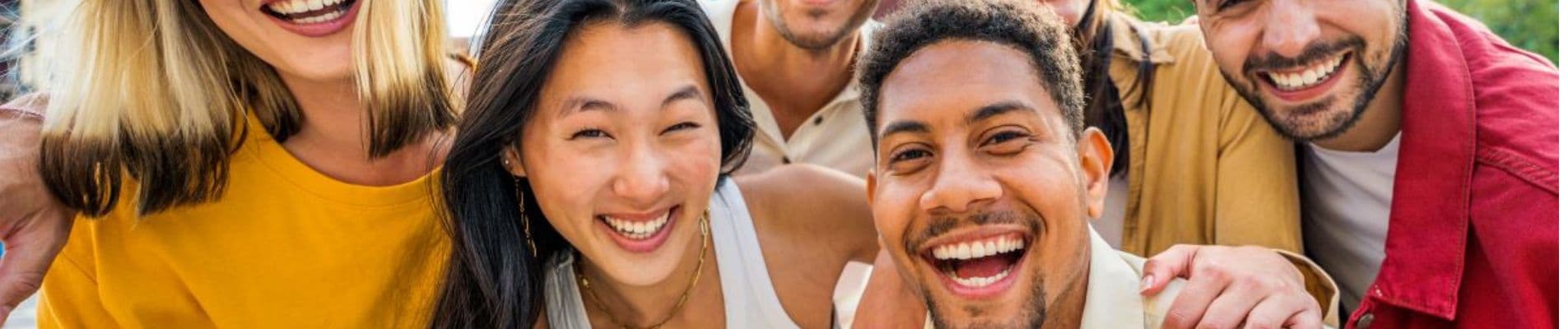 Lost a Crown at a Wedding? Managing a Dental Emergency Mid-Event