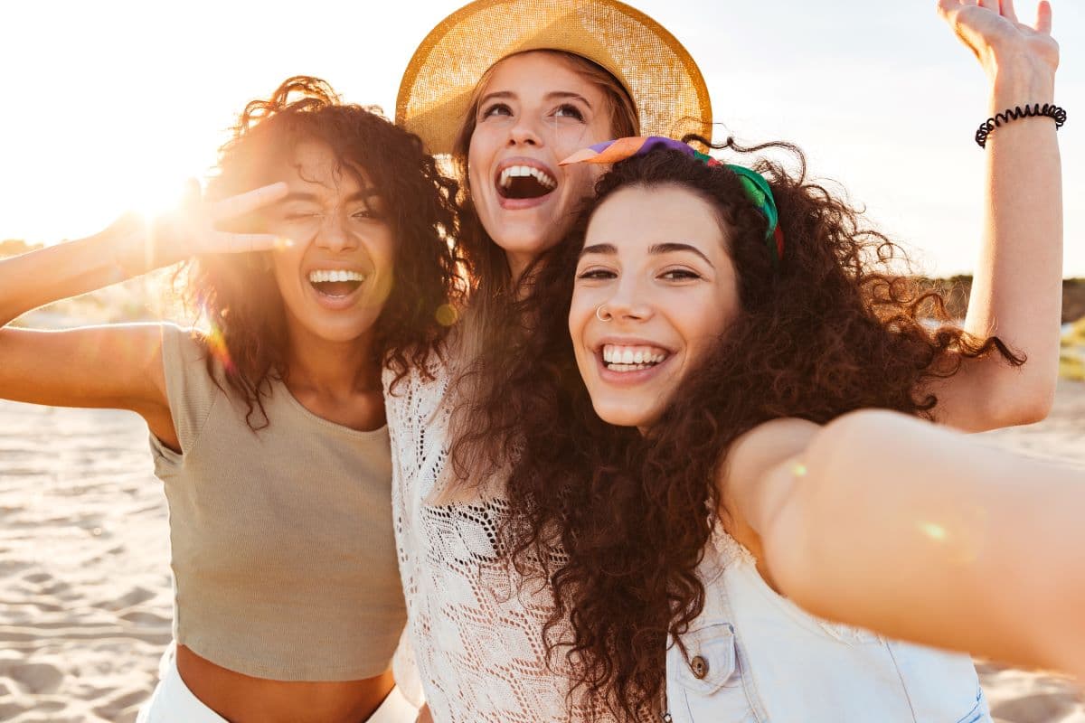 Do Veneers Damage Natural Teeth? What Happens Beneath Them