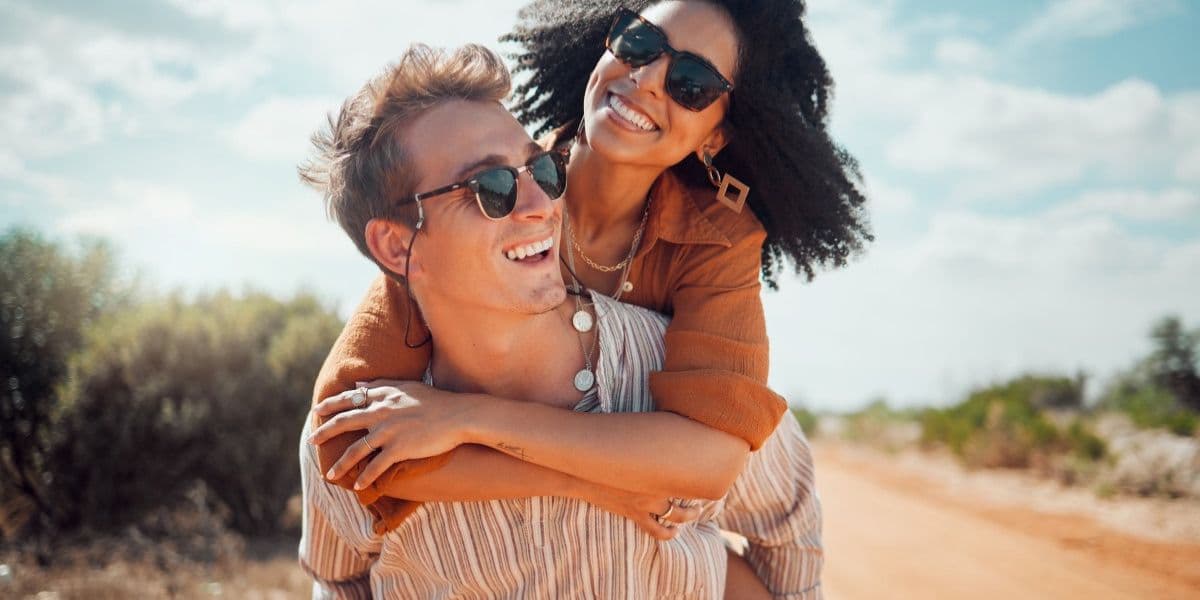 Why Light Reflection Matters in Cosmetic Dental Crowns